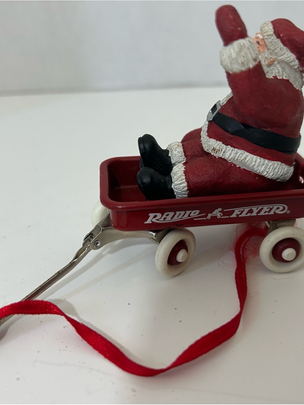 VERY RARE! Vintage 1999 Waving Santa Red Radio Flyer Wagon Toy Holiday Figurine